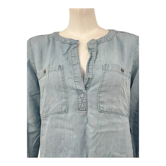 Bella Dahl Top Womens Medium Blue Chambray Tencel V-Neck Autumn Country Western - Picture 2 of 8